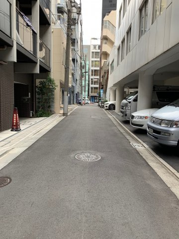 日経タイプビルの周辺