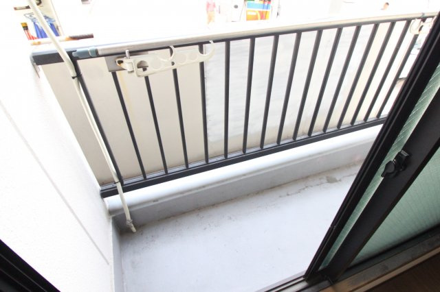 宝持ホワイトハイツ( 近畿大学 一人暮らし )のバルコニー