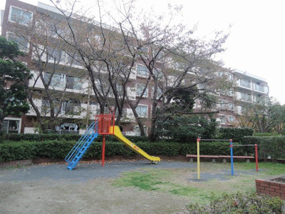 【その他共用部分】 | ブラウンハイム20-2号棟 | 敷地内公園♪