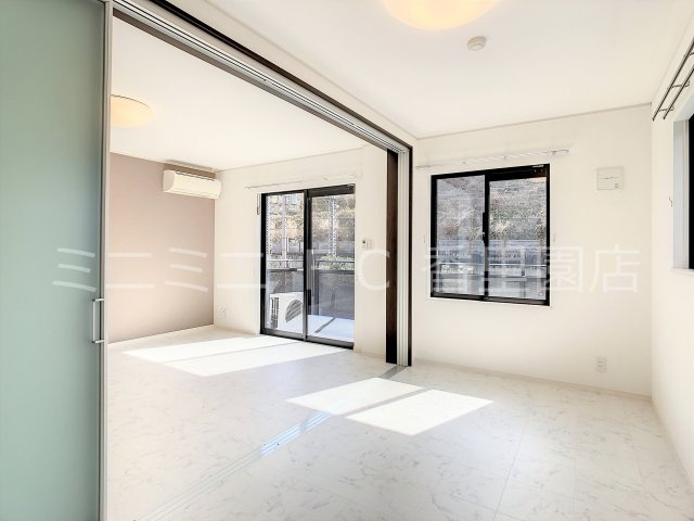 Ｓｕｍｉｃａの洋室|リビング横の洋室