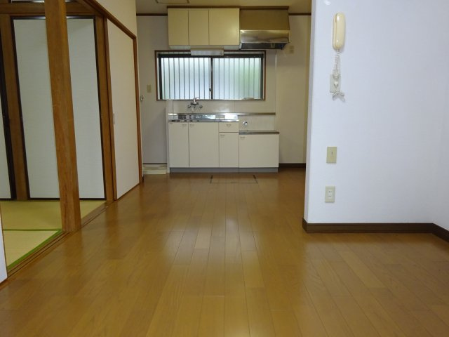 コーポ扇の居間・リビング