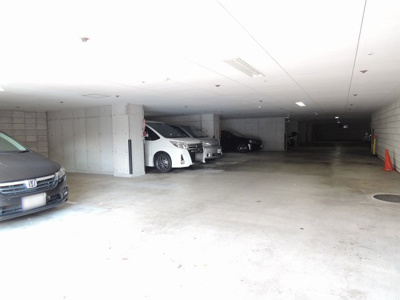 【駐車場】 | ラディエンス金沢文庫壱番館 | 駐車場