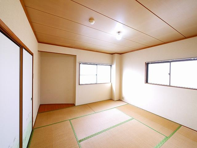 コスモプラザ大神の和室