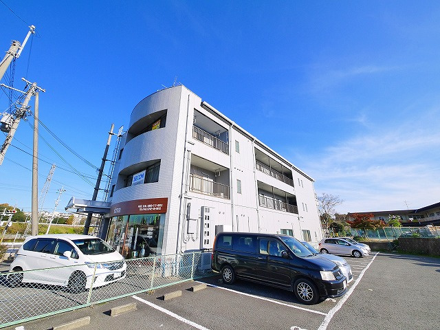 コスモプラザ大神の外観