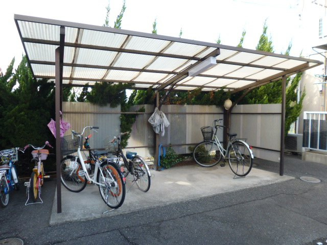 倉敷市安江のアパートのその他共用部分|自転車置き場