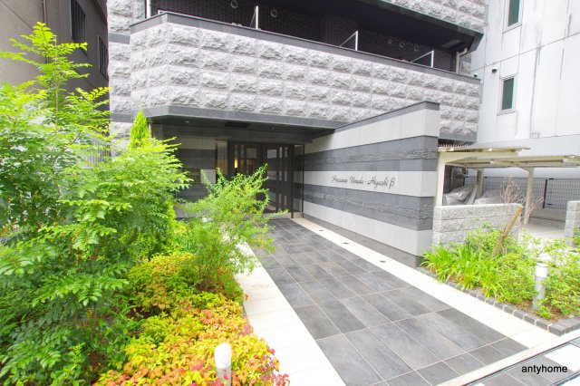 プレサンス梅田東ベータのエントランス