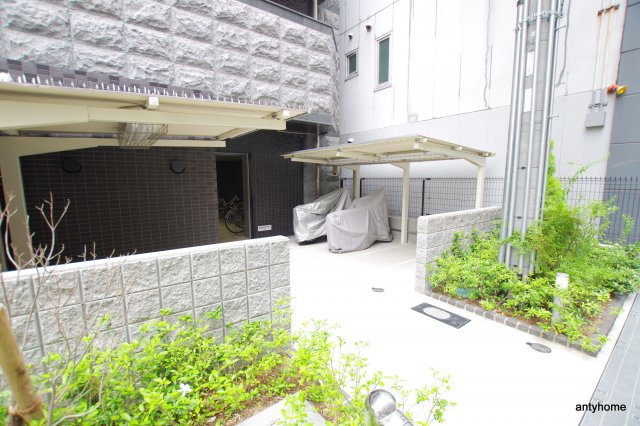 プレサンス梅田東ベータの駐車場