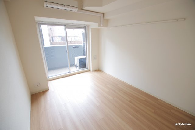 プレサンス梅田東ベータの居間・リビング