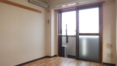 ＧＬＡＮＺ　Ａ・Ｙの居間・リビング|大変きれいな室内です。