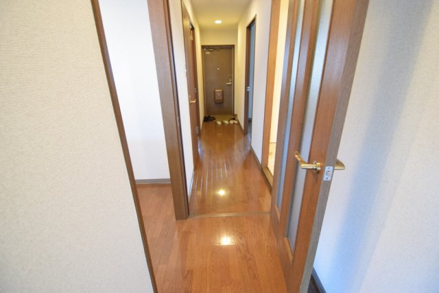 ベルグプレシャデス船橋の寝室|廊下部分