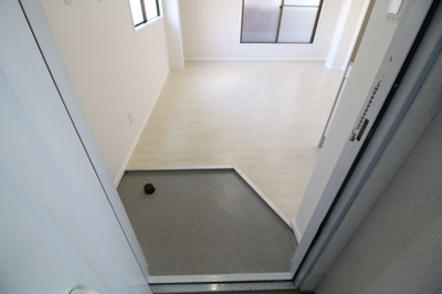 【玄関】 | アネックス飛松
