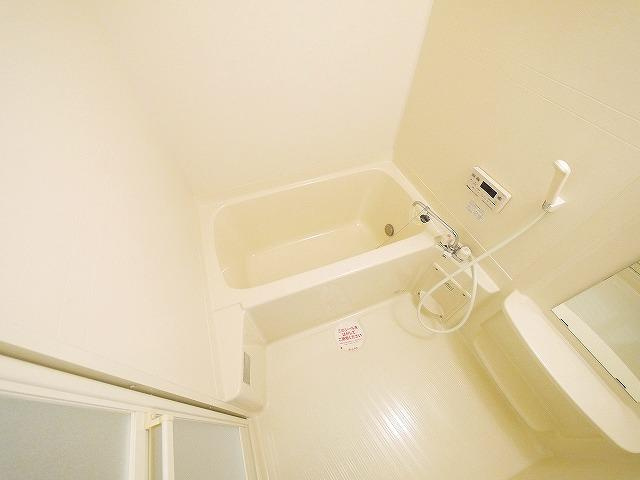 サンフィットヒルズ　Ｂの浴室|日々の暮らしに欠かせないお風呂です