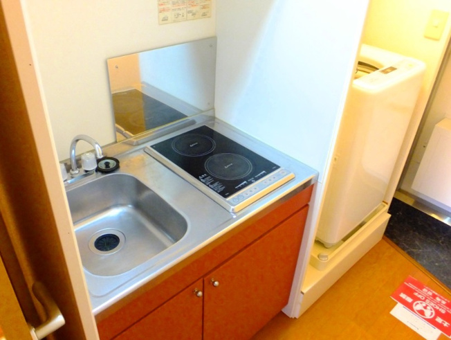 【キッチン】 | プレジール西白井 | コンパクトなキッチンなので、お掃除などがラクラクです