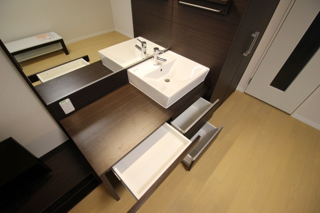 【独立洗面台】 | レオネクストＧＡＩＡ | ☆収納豊富ですっきり使えます☆