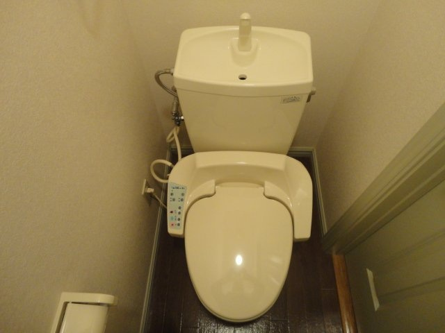 ノーブルハイツⅢのトイレ