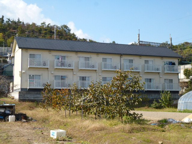倉敷市二子のアパートの外観