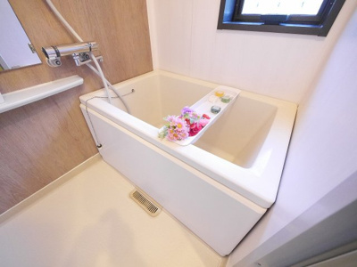 【浴室】 | シティハイム　バイリン | モデルルーム時の写真です。家具は撤去となります。