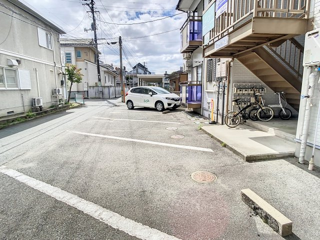 システィハイムの駐車場