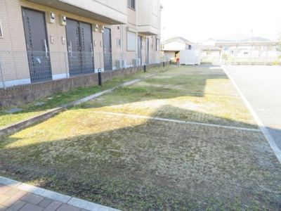 【駐車場】 | メゾンシンセリティS