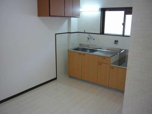 【キッチン】 | エイトⅠ　２LDK