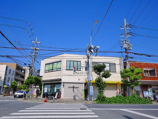 平井ビル（西）の外観
