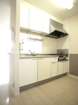 【キッチン】 | メゾン・ボヌールC | 会話をしながらお料理できる対面キッチンです♪