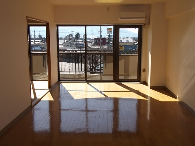 【居間・リビング】 | プロシード甲府 | 『プロシード甲府 』