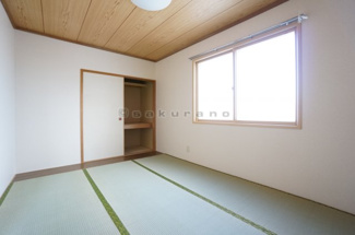 【和室】 | 銭函1棟2戸建（小樽市銭函2丁目） | しっとりと落ち着いた雰囲気の和室