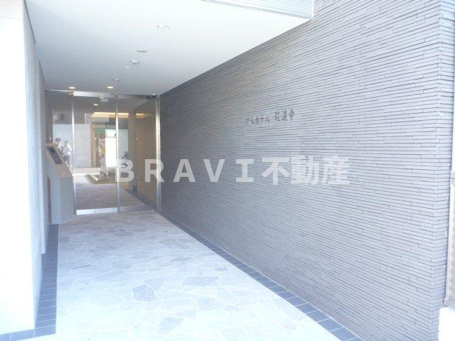 サムティ上町台龍造寺　BRAVI不動産のエントランス