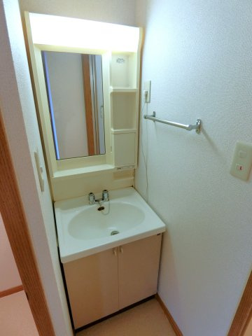 ガーデンプレイスⅡの独立洗面台