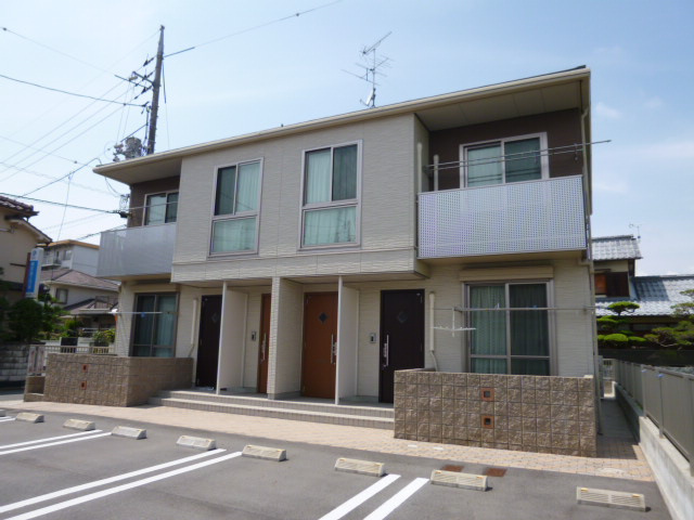 倉敷市平田のアパートの外観