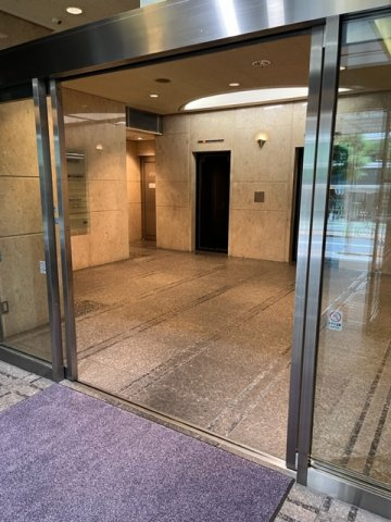 麹町シルクビルのロビー