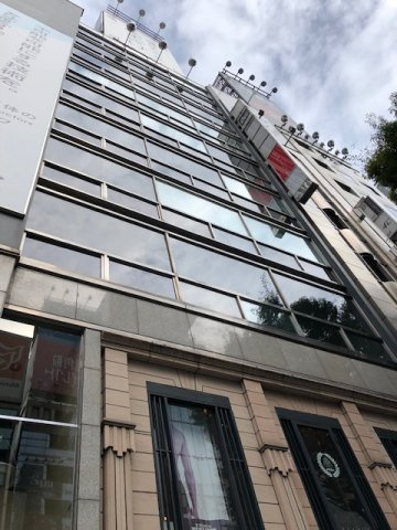銀座中央ビルの外観