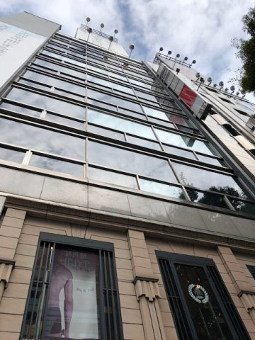 銀座中央ビルの外観
