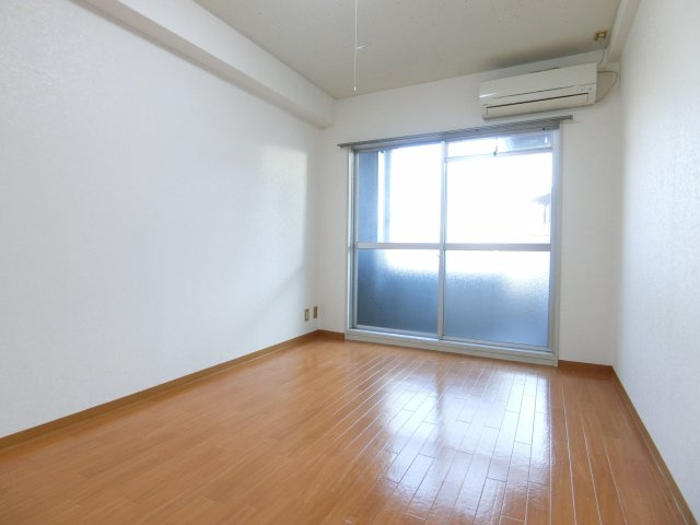 パインリバーⅠの洋室