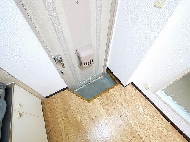 メゾン河合Bの玄関