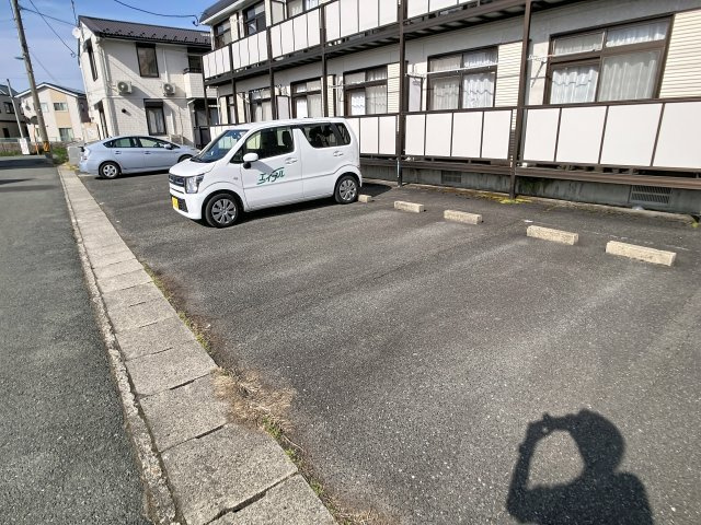 メモリーハイムBの駐車場