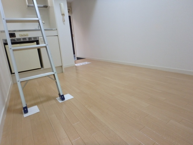 リブレ日吉Aの居間・リビング|※別部屋の参考写真です