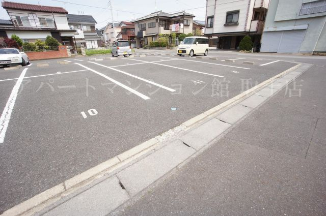 ベル・グラースの駐車場