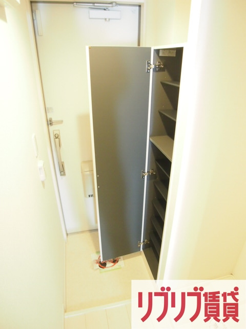 リブリ・コンフォールの玄関