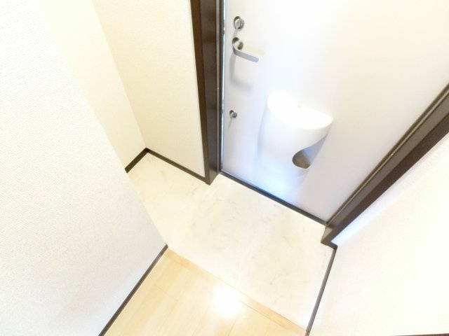 ポプラーレ狭山の玄関