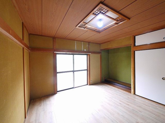 帝塚山6丁目テラスハウスの洋室|個人の部屋や寝室として使える洋室です