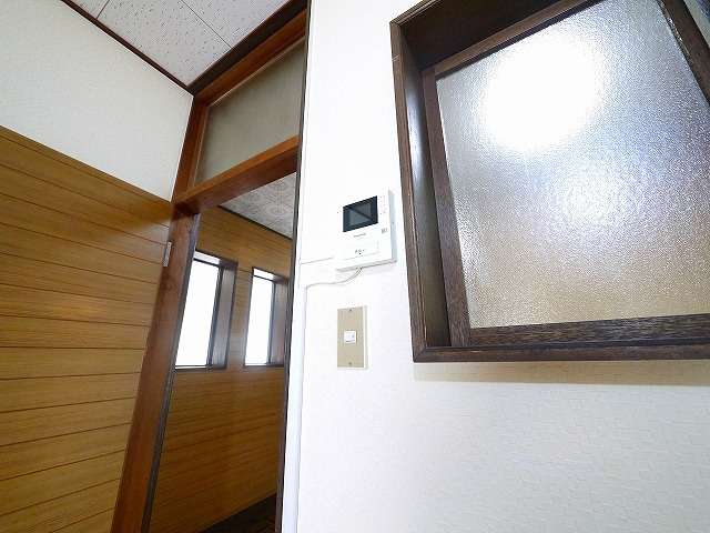 帝塚山6丁目テラスハウスの内装|モニター付きインターホン