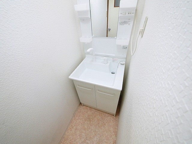帝塚山6丁目テラスハウスの独立洗面台|独立洗面化粧台付き