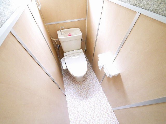 帝塚山6丁目テラスハウスのトイレ|清潔感のあるトイレです
