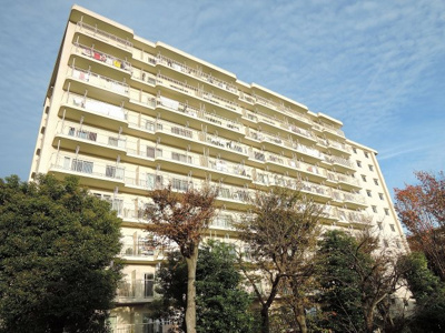 【外観】 | 横浜パークタウン | 京浜急行線「弘明寺」駅バス6分「引越阪」停歩4分！