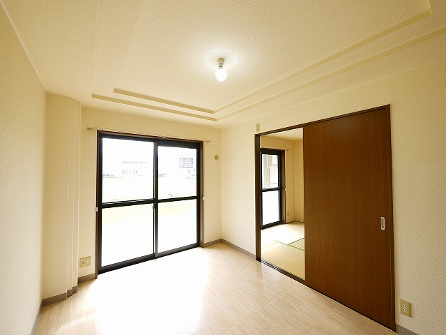 ラ・ルミエールＢの洋室|スタンダードな洋室です