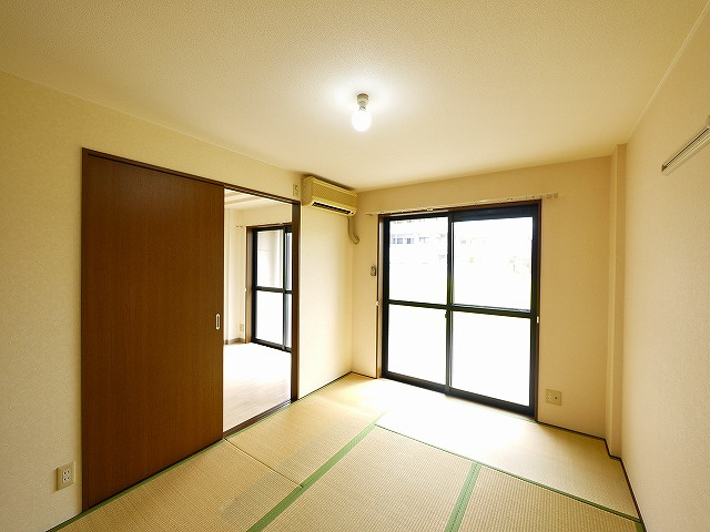 ラ・ルミエールＢの和室|フローリングだけでなく、和室もあります