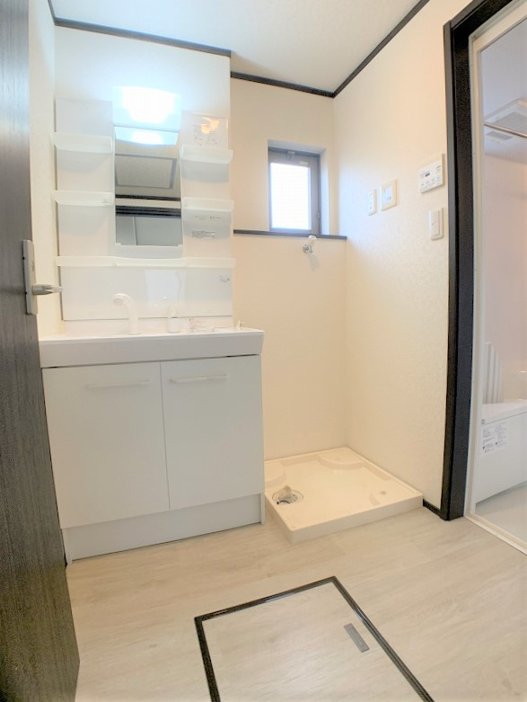 パスト・レガーロの独立洗面台