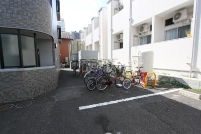 【その他共用部分】 | LaDouceur宮町 | 駐輪場